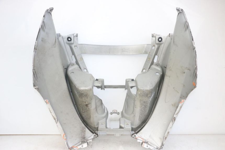 photo de FRONT FAIRING PIAGGIO MP3 125 (2006 - 2014)