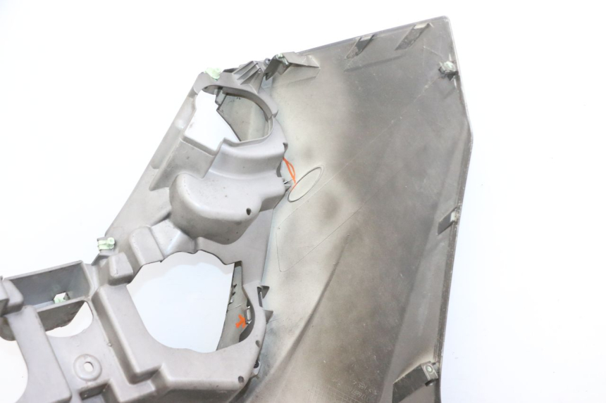 photo de FRONT FAIRING PEUGEOT SATELIS 125 (2006 - 2009)