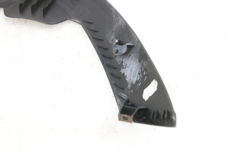 photo de UPPER FRONT FAIRING SUZUKI BURGMAN 125 (2007 - 2014) - Alternative perspective