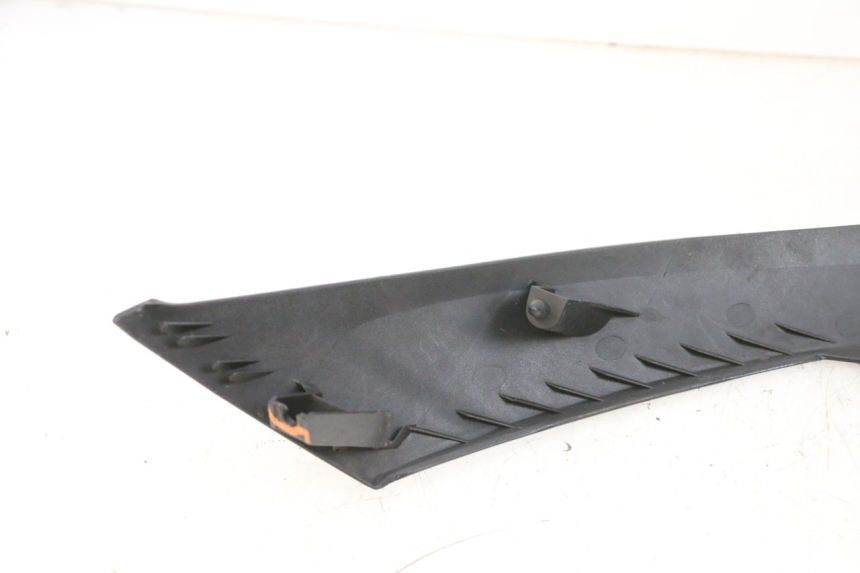 photo de UPPER FRONT FAIRING SUZUKI BURGMAN 125 (2007 - 2014) - Product overview