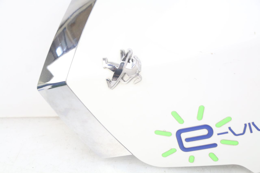 photo de UPPER FRONT PANEL PEUGEOT E-VIVACITY 1 (2012 - 2018)