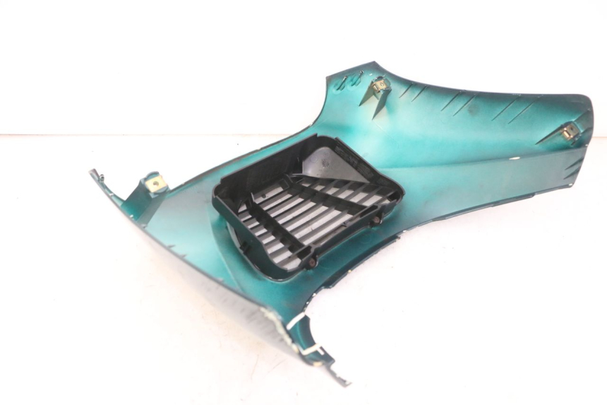 photo de UPPER FRONT FAIRING PEUGEOT ELYSEO 125 (1999 - 2004)