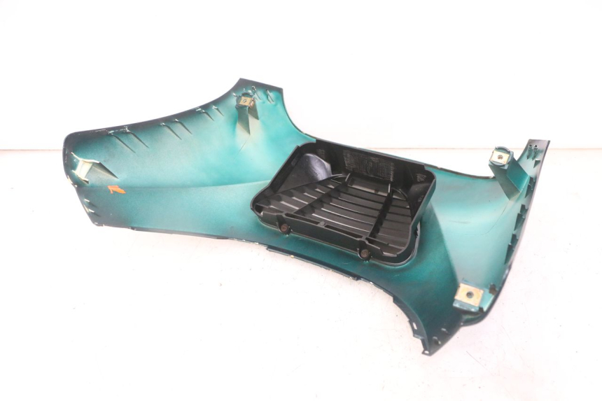 photo de UPPER FRONT FAIRING PEUGEOT ELYSEO 125 (1999 - 2004)