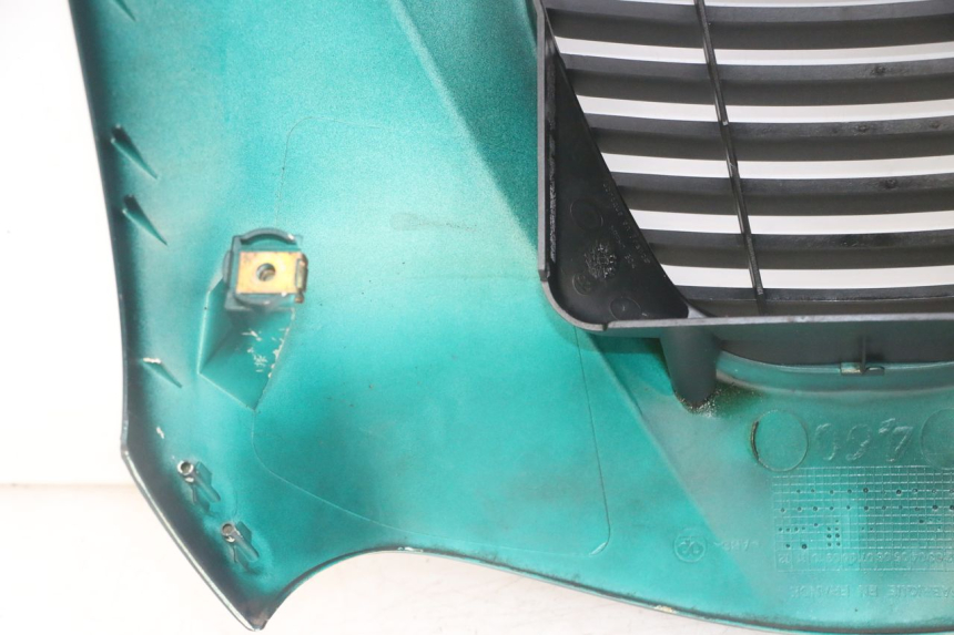 photo de UPPER FRONT FAIRING PEUGEOT ELYSEO 125 (1999 - 2004)