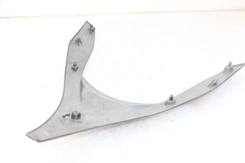 photo de UPPER FRONT PANEL PIAGGIO MP3 500 (2011 - 2015) - Zoom on usage condition