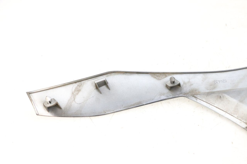 photo de UPPER FRONT PANEL PIAGGIO MP3 125 (2006 - 2014)