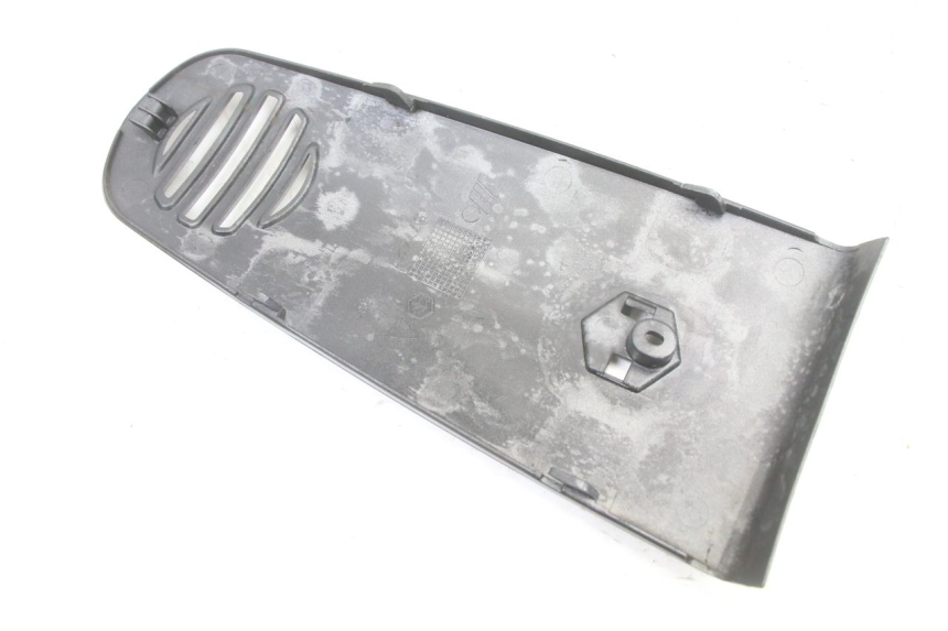 photo de UPPER FRONT PANEL PIAGGIO VESPA GRANTURISMO 125 (2003 - 2007)