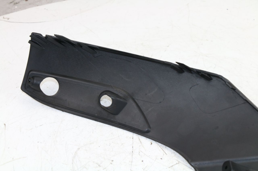 photo de UPPER FRONT FAIRING PIAGGIO X8 STREET 125 (2006 - 2007)