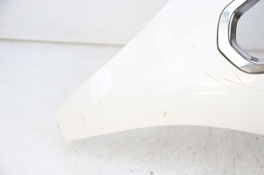 photo de UPPER FRONT PANEL PEUGEOT SATELIS 125 (2010 - 2012)