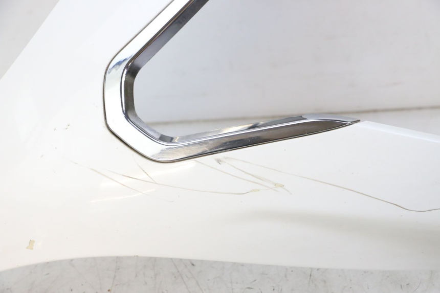 photo de UPPER FRONT PANEL PEUGEOT SATELIS 125 (2010 - 2012)