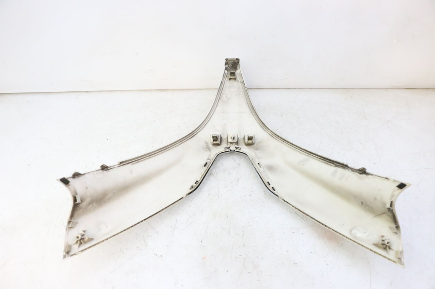 photo de UPPER FRONT PANEL PEUGEOT SATELIS 125 (2010 - 2012)