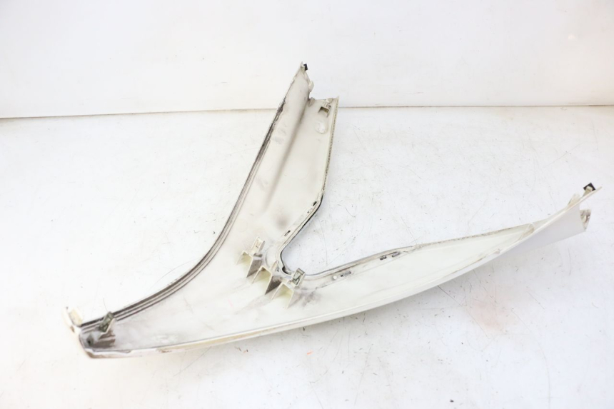 photo de UPPER FRONT PANEL PEUGEOT SATELIS 125 (2010 - 2012)