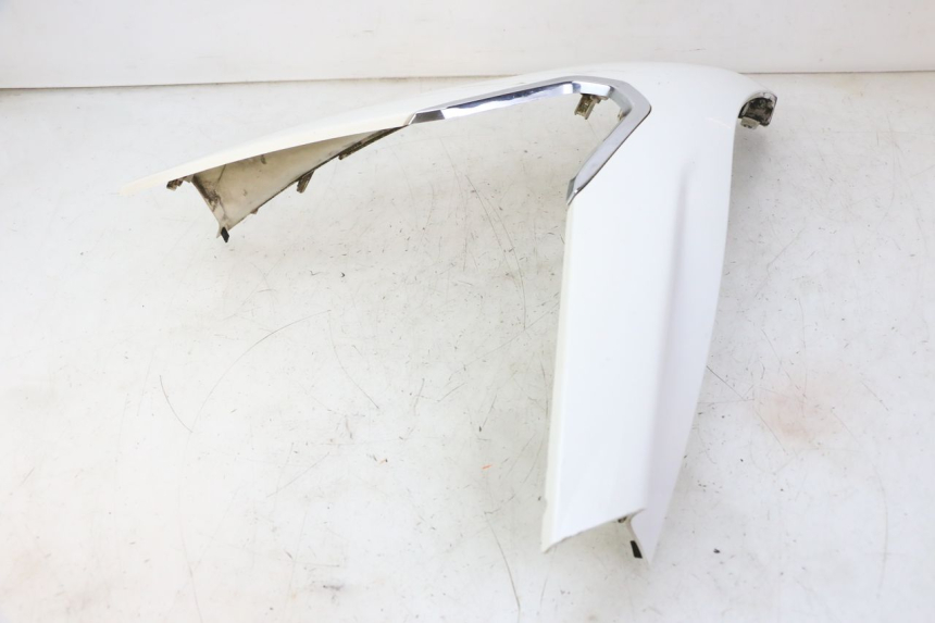 photo de UPPER FRONT PANEL PEUGEOT SATELIS 125 (2010 - 2012)