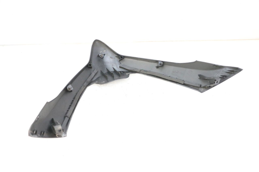 photo de UPPER FRONT FAIRING SUZUKI BURGMAN 125 (2015 - 2017)