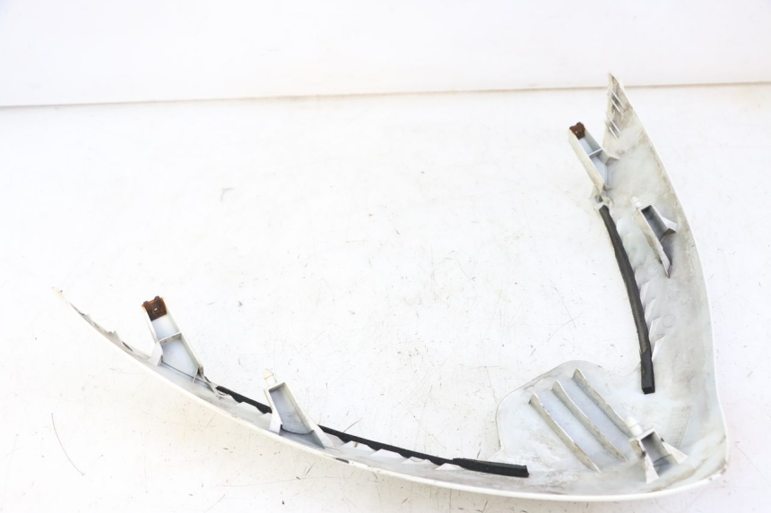 photo de UPPER FRONT FAIRING SUZUKI BURGMAN 125 (2007 - 2014)