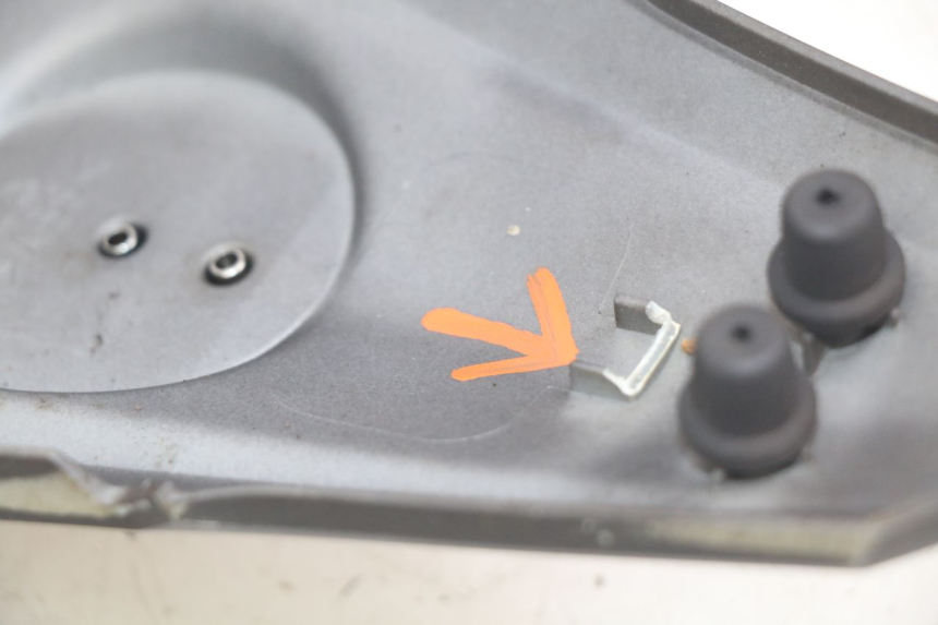 photo de UPPER FRONT PANEL SYM GTS EFI 125 (2012 - 2016)