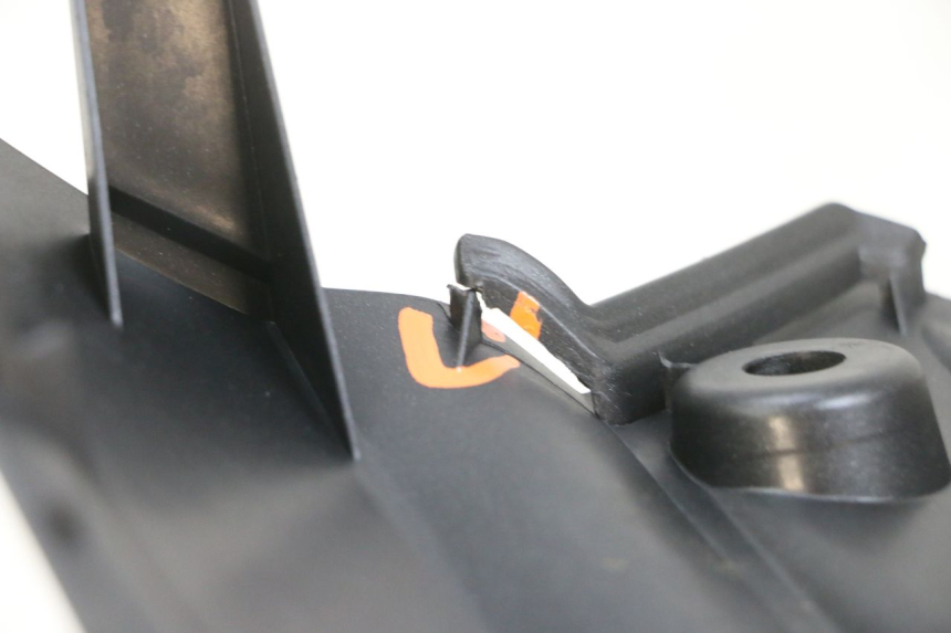 photo de UPPER FRONT FAIRING YAMAHA TRICITY 300 (2020 - 2024) - Component detail