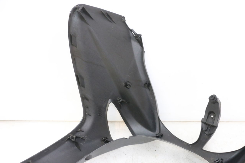 photo de FRONT FAIRING SUZUKI BURGMAN 125 (2018 - 2021)