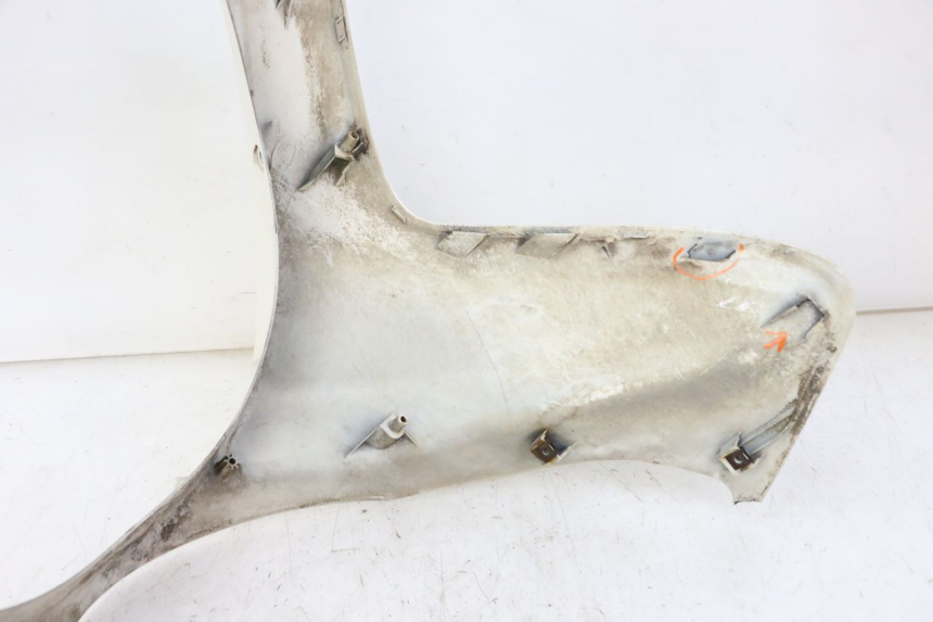 photo de FRONT FAIRING SUZUKI BURGMAN 125 (2007 - 2014)