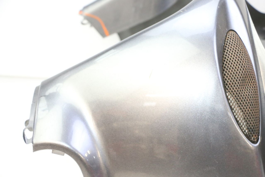 photo de FRONT PANEL PIAGGIO X9 EVOLUTION 125 (2003 - 2007)