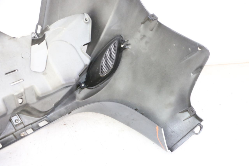 photo de FRONT PANEL PIAGGIO X9 EVOLUTION 125 (2003 - 2007)