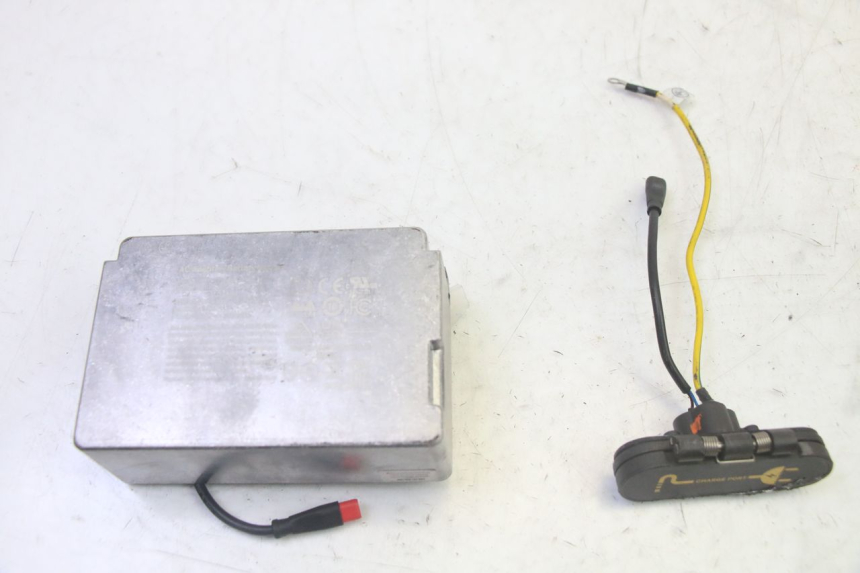 photo de BATTERY HARNESS SEGWAY NINEBOT F65I 1