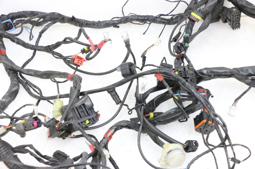 photo de WIRE HARNESS PIAGGIO MP3 HPE 350 (2018 - 2020) - Additional view of the item
