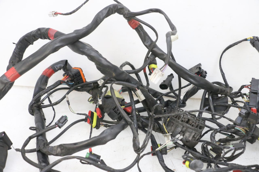 photo de WIRE HARNESS PIAGGIO MP3 500 (2016 - 2018) - Surface and material condition