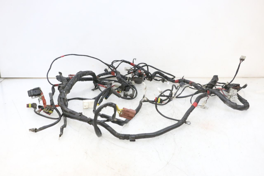 photo de WIRE HARNESS PIAGGIO VESPA GTS SUPER IE 125 (2009 - 2016) - Markings and original references