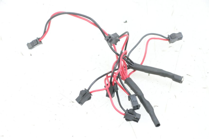 photo de WIRE HARNESS DUALTRON VICTOR LIMITED 1