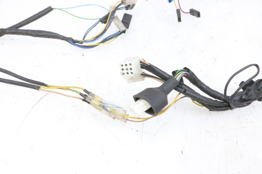 photo de WIRING HARNESS YAMAHA YP MAJESTY 125 (2002 - 2006) - High-resolution close-up