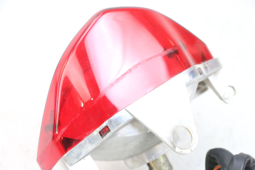 photo de REAR LIGHT SYM CROX 4T 50 (2016 - 2023) - Surface and material condition