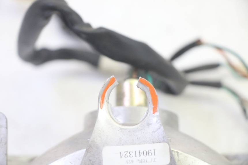 photo de REAR LIGHT SYM CROX 4T 50 (2016 - 2023) - Fixing points details