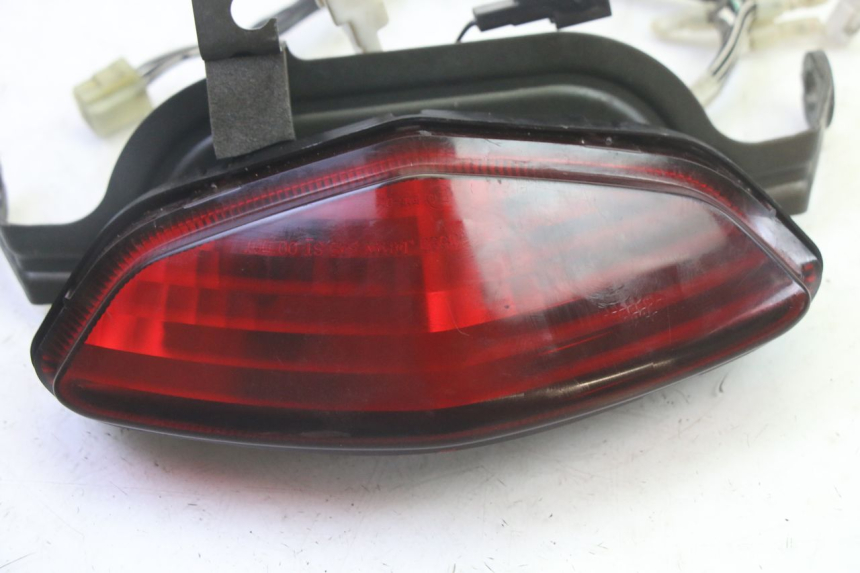 photo de TAIL LIGHT SUZUKI DL V STROM 1000 (2002 - 2007) - Zoom on usage condition