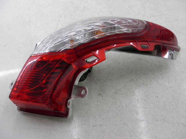 photo de RIGHT TAIL LIGHT HONDA FES S-WING SWING 125 (2007 - 2015)