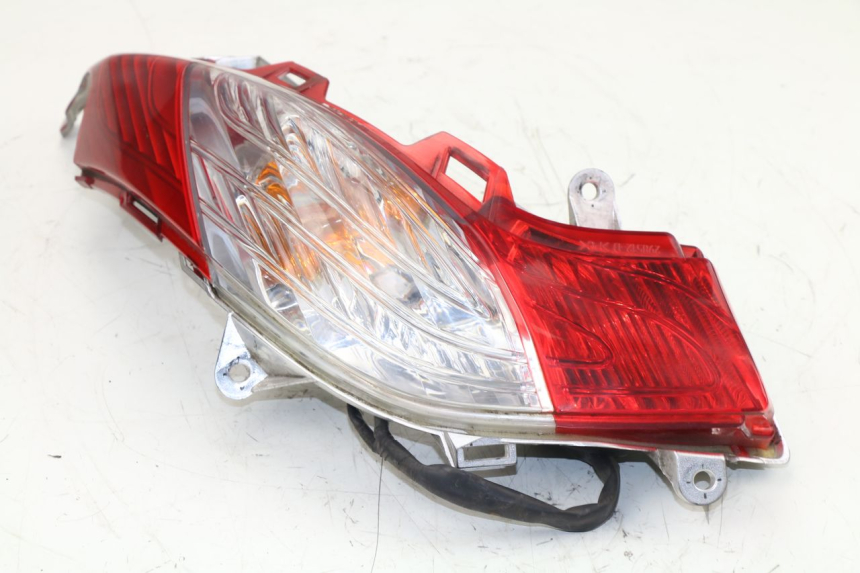 photo de RIGHT TAIL LIGHT HONDA FES S-WING SWING 125 (2007 - 2015)