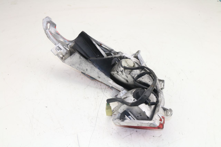 photo de RIGHT TAIL LIGHT HONDA FES S-WING SWING 125 (2007 - 2015)