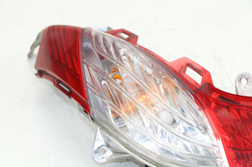 photo de RIGHT TAIL LIGHT HONDA FES S-WING SWING 125 (2007 - 2015)