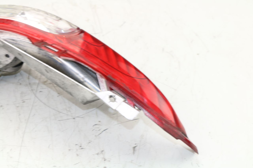 photo de RIGHT TAIL LIGHT HONDA FES S-WING SWING 125 (2007 - 2015)