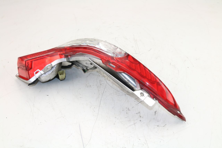 photo de RIGHT TAIL LIGHT HONDA FES S-WING SWING 125 (2007 - 2015)