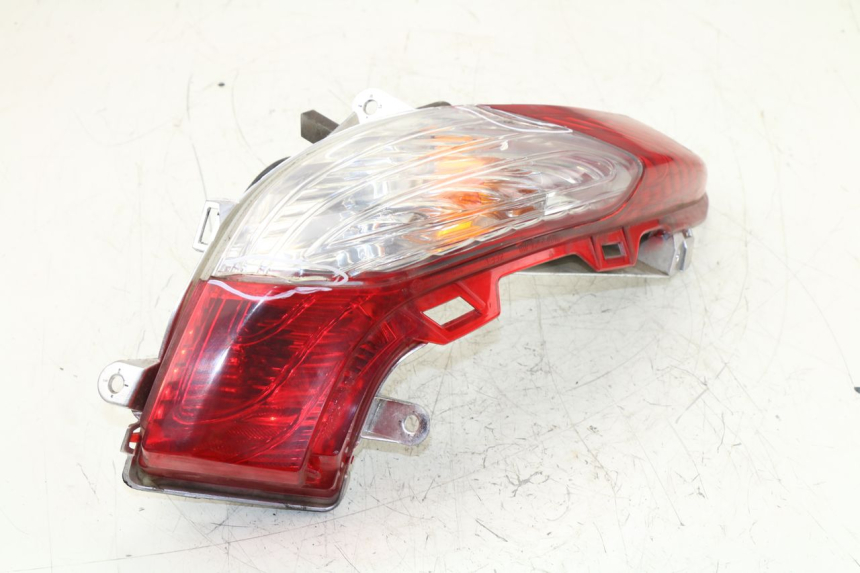 photo de RIGHT TAIL LIGHT HONDA FES S-WING SWING 125 (2007 - 2015)