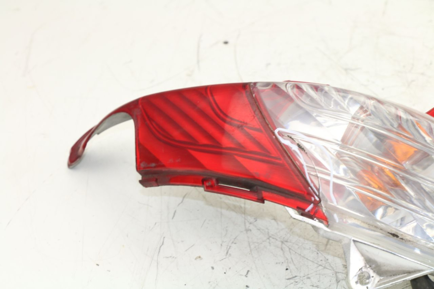 photo de RIGHT TAIL LIGHT HONDA FES S-WING SWING 125 (2007 - 2015)