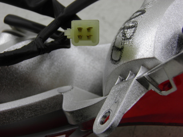 photo de RIGHT TAIL LIGHT HONDA FES S-WING SWING ABS 125 (2007 - 2015)