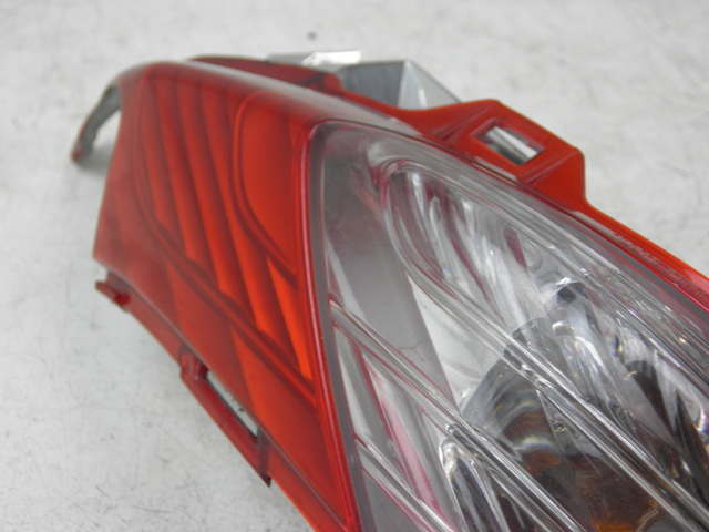 photo de RIGHT TAIL LIGHT HONDA FES S-WING SWING ABS 125 (2007 - 2015)