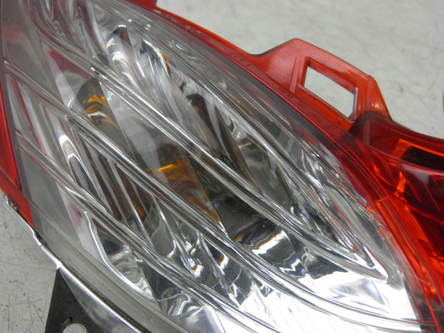 photo de RIGHT TAIL LIGHT HONDA FES S-WING SWING ABS 125 (2007 - 2015)