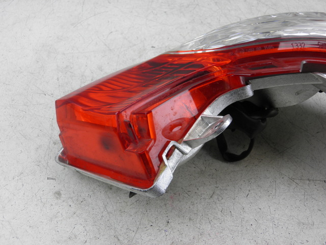 photo de RIGHT TAIL LIGHT HONDA FES S-WING SWING ABS 125 (2007 - 2015)