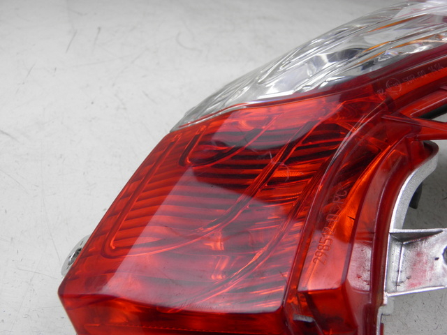 photo de RIGHT TAIL LIGHT HONDA FES S-WING SWING ABS 125 (2007 - 2015)