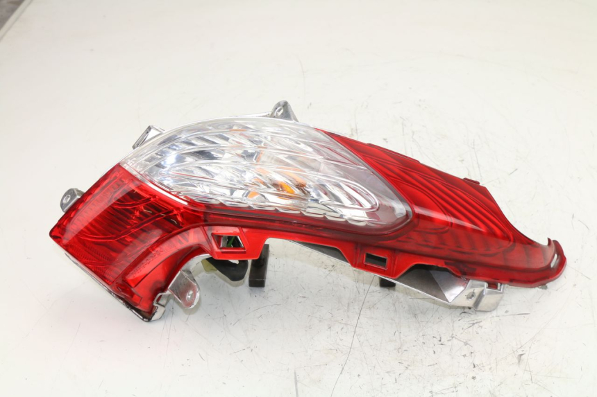 photo de RIGHT TAIL LIGHT HONDA FES S-WING SWING ABS 125 (2007 - 2015)