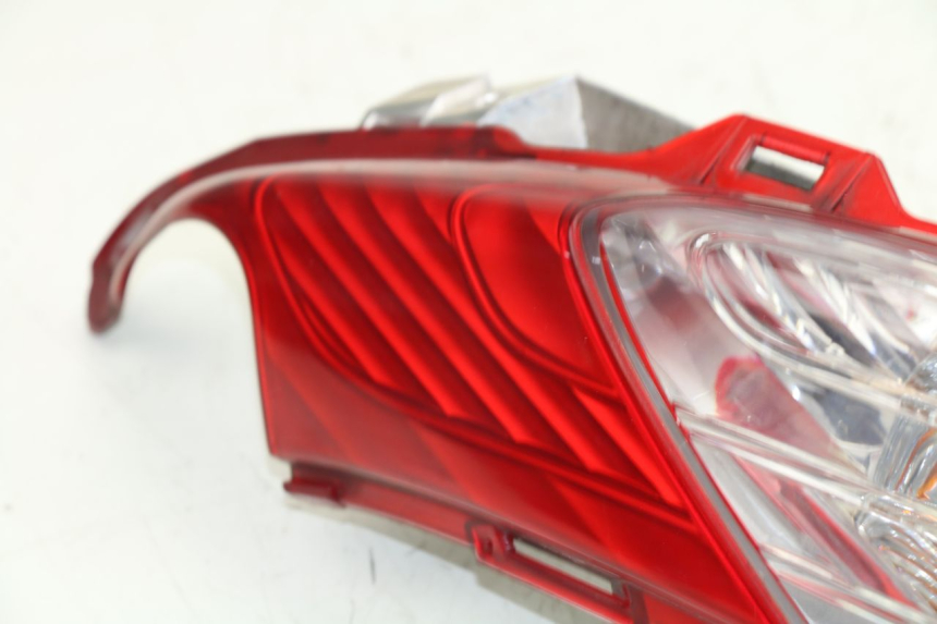 photo de RIGHT TAIL LIGHT HONDA FES S-WING SWING ABS 125 (2007 - 2015)