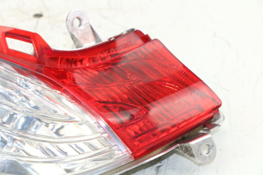 photo de RIGHT TAIL LIGHT HONDA FES S-WING SWING ABS 125 (2007 - 2015)